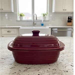 Pampered Chef Deep Covered Stoneware Cranberry 3.1 Quart Baker Dutch Oven Dish
